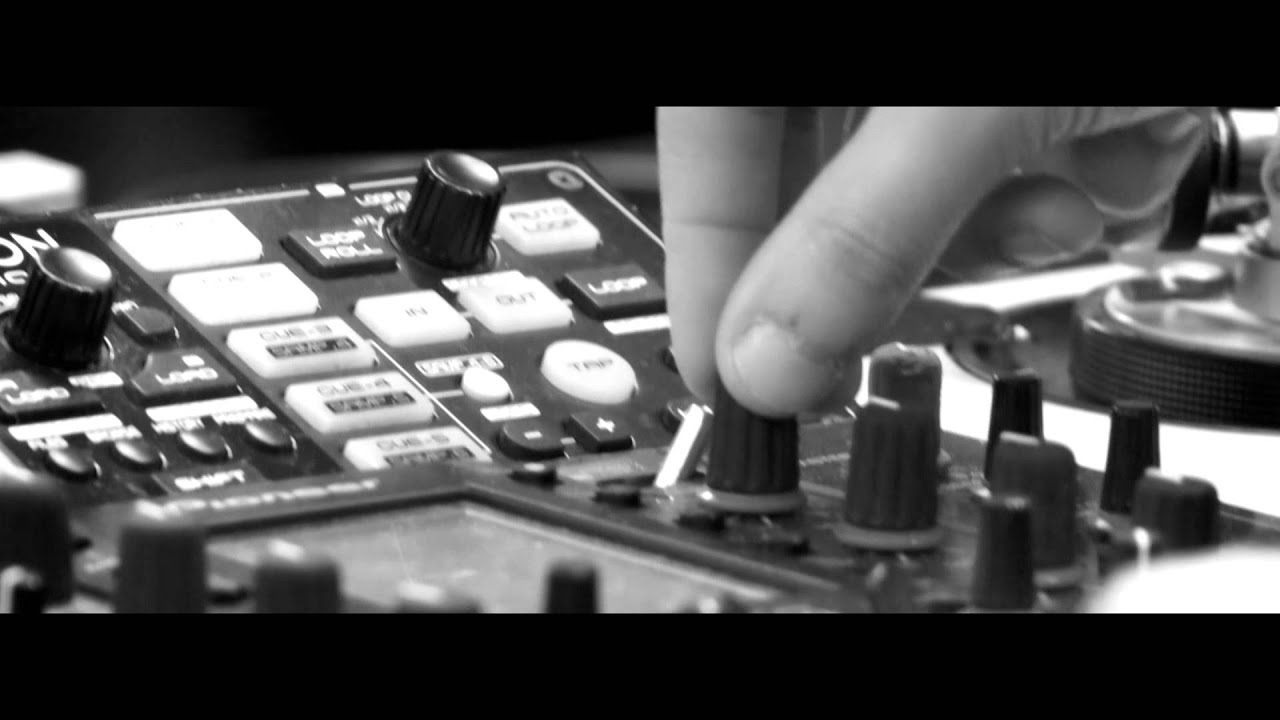 DJ OVERULE @ Esta&ccedil;&atilde;o Trindade - R&aacute;dio Nova Era