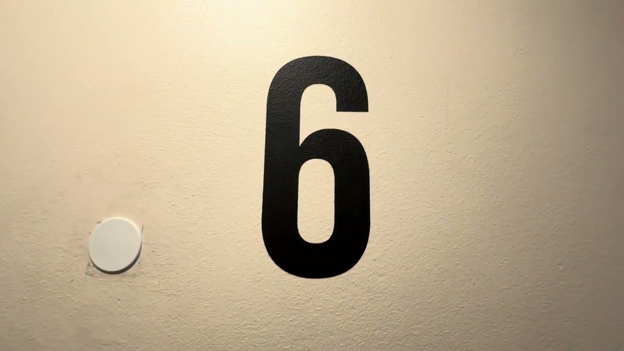 Hiss på Rundradiogatan 8