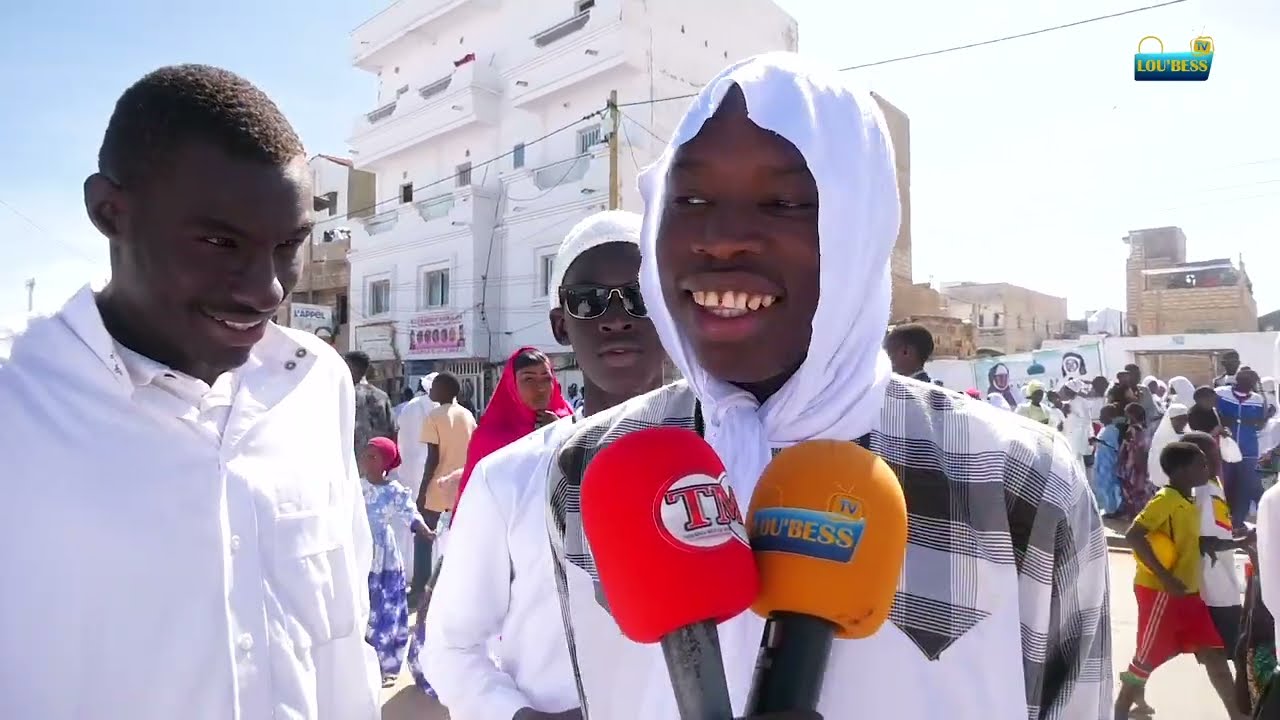 EXCLUSIVITÉ - Les fidèles tombent, venus de partout, 