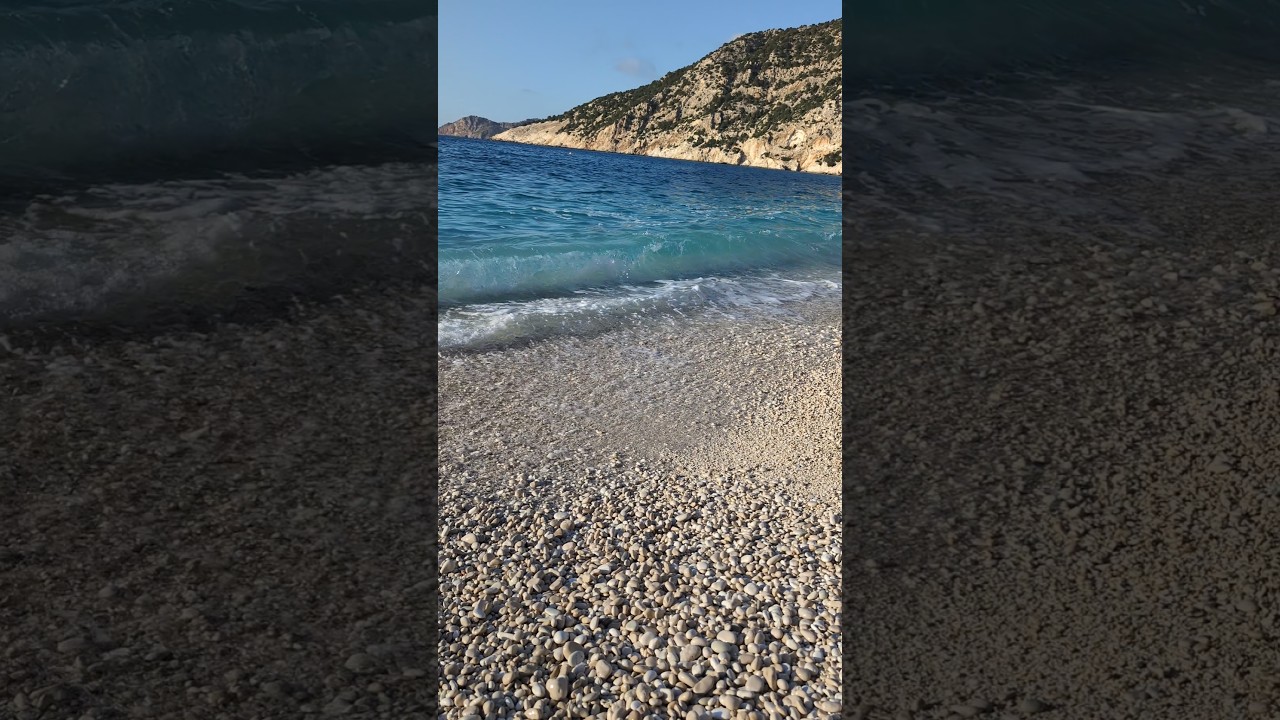 Myrtos Beach, Kefalonia, Greece 🏝️🇬🇷 #travel #greekislands #kefalonia