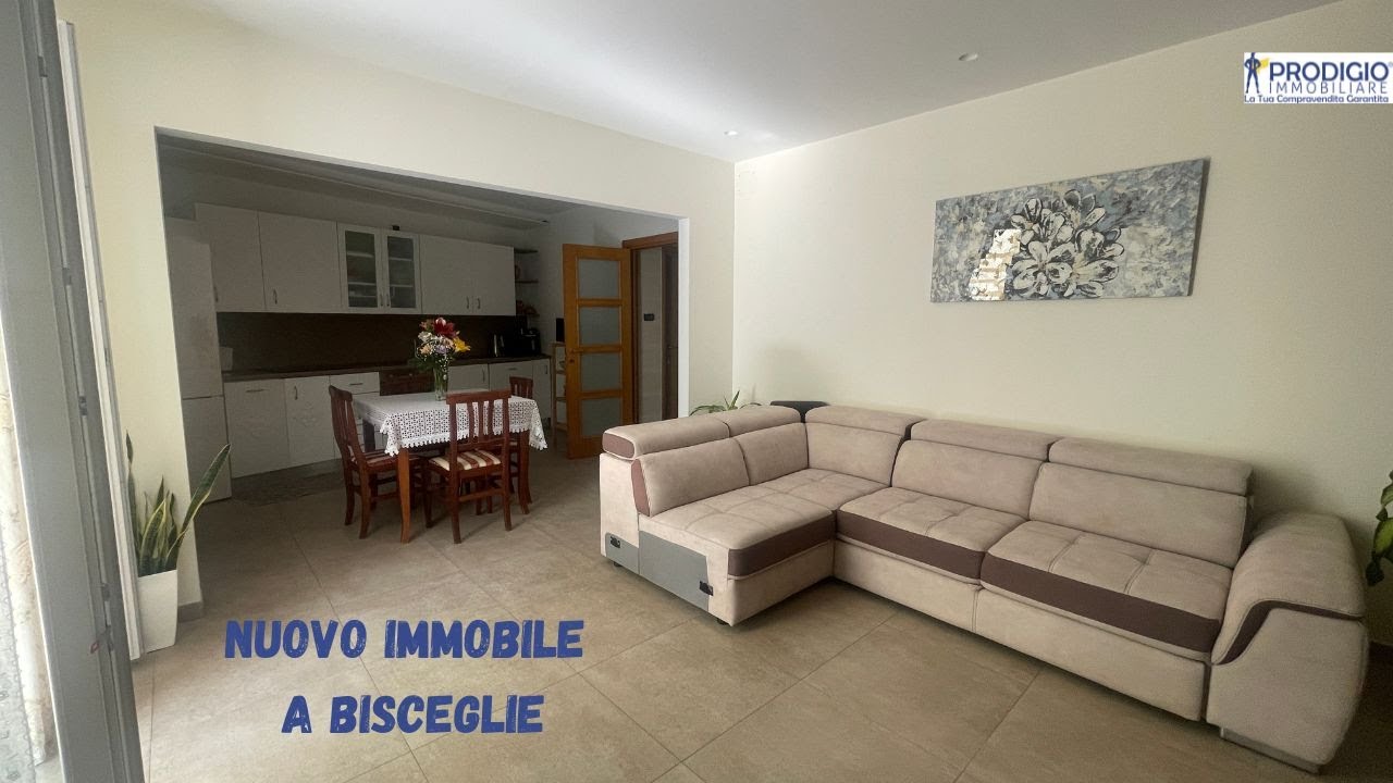 Luminoso appartamento con cantinola in vendita a Bisceglie