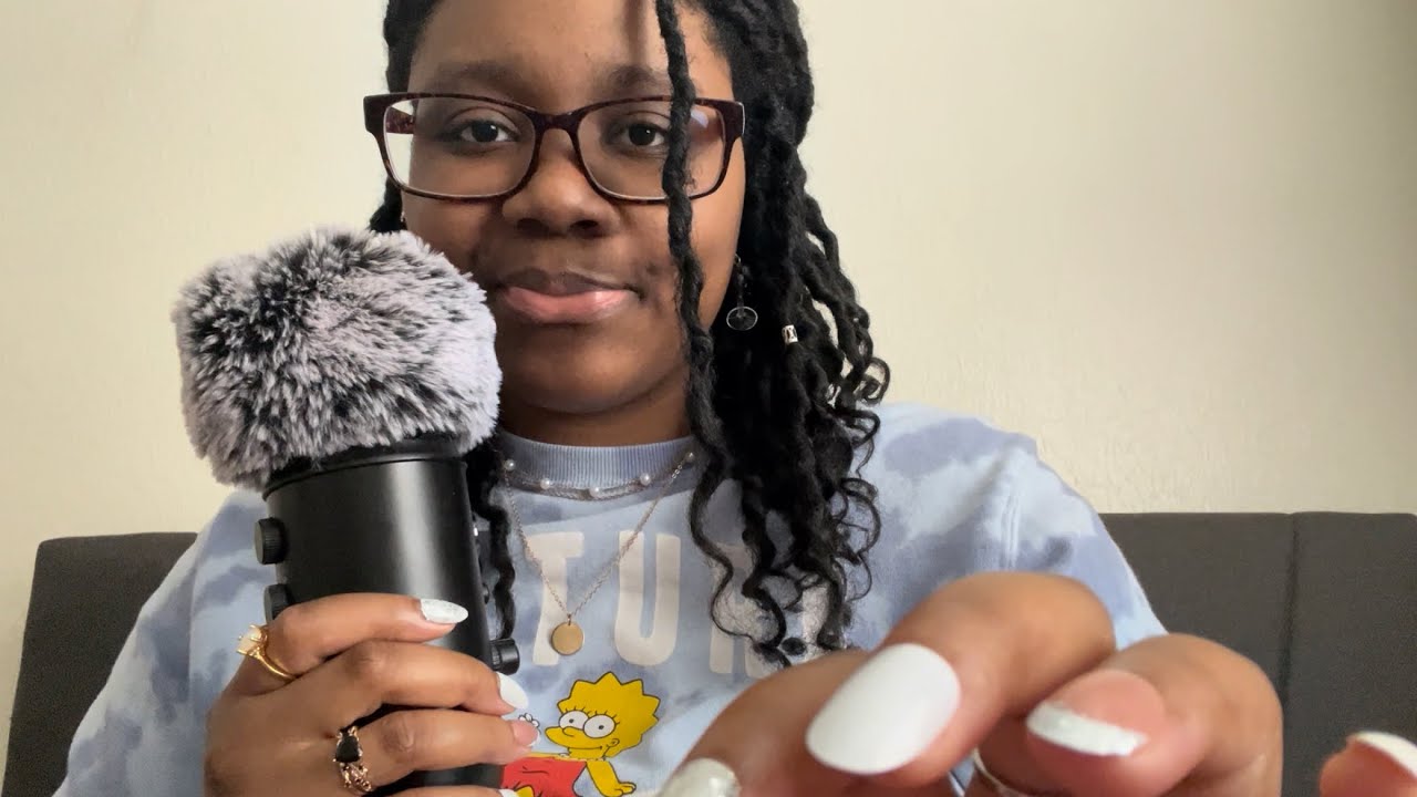 asmr 🤍 incredibly relaxing gum chewing whisper ramble (close to the mic)