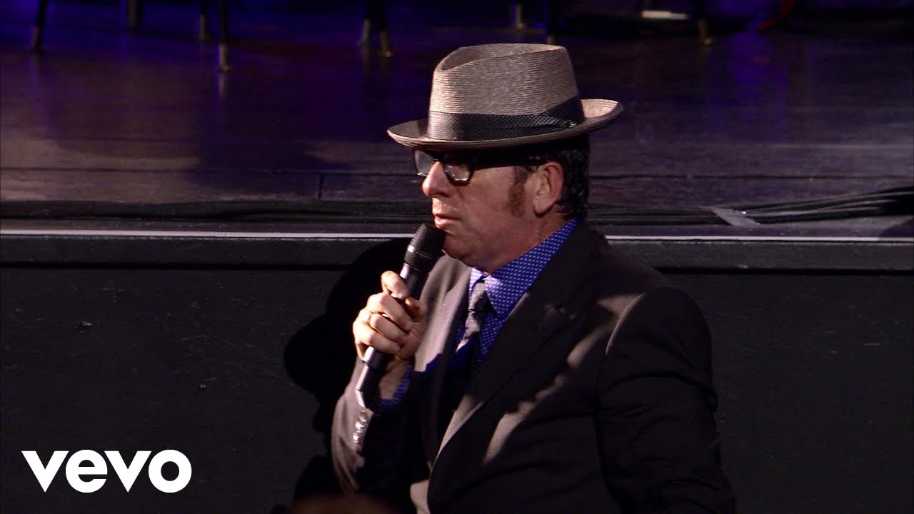 God Give Me Strength (Live From The Spectacular Spinning Songbook Tour / 2011)