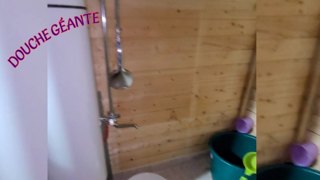 On construit un chalet avec une douche géante chauffée au bois 🔥🚿 08.082
