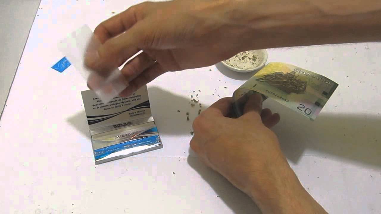 How to roll a joint with MONEY! Using a bill as a rolling machine