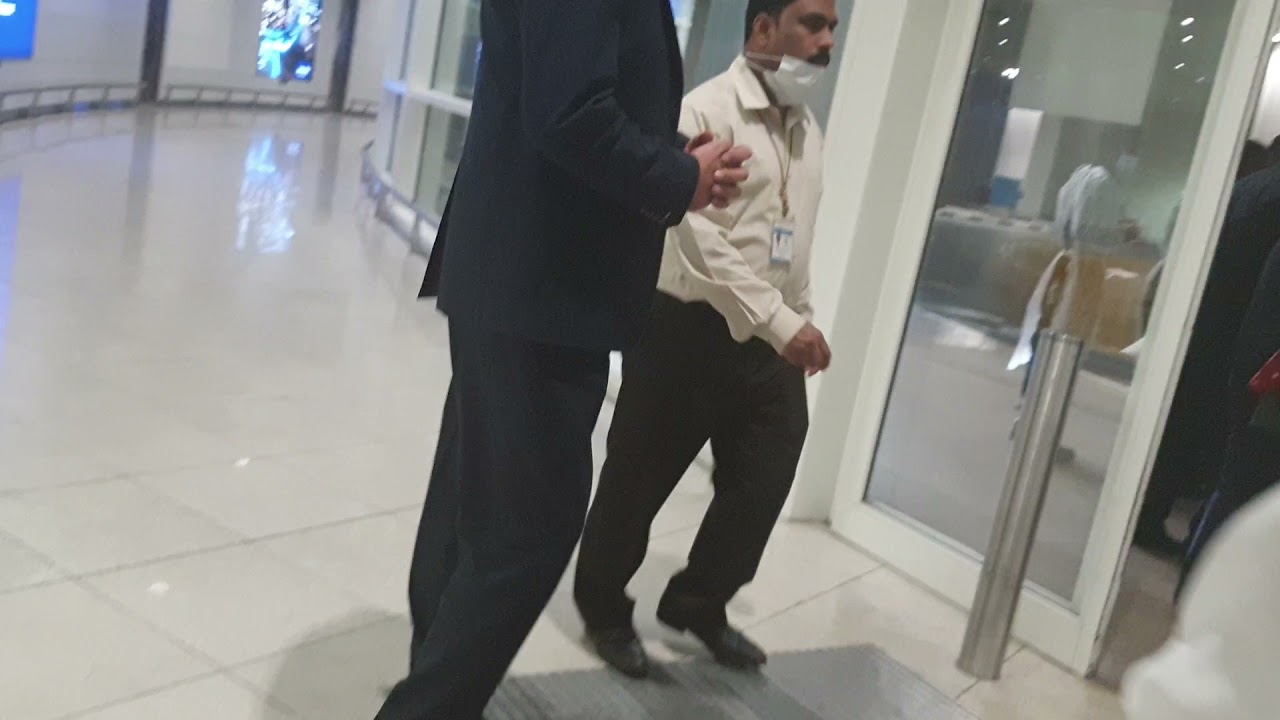 Kyuhyun and Enhyuk In At Dubai airport to Korea  #SuperJunior