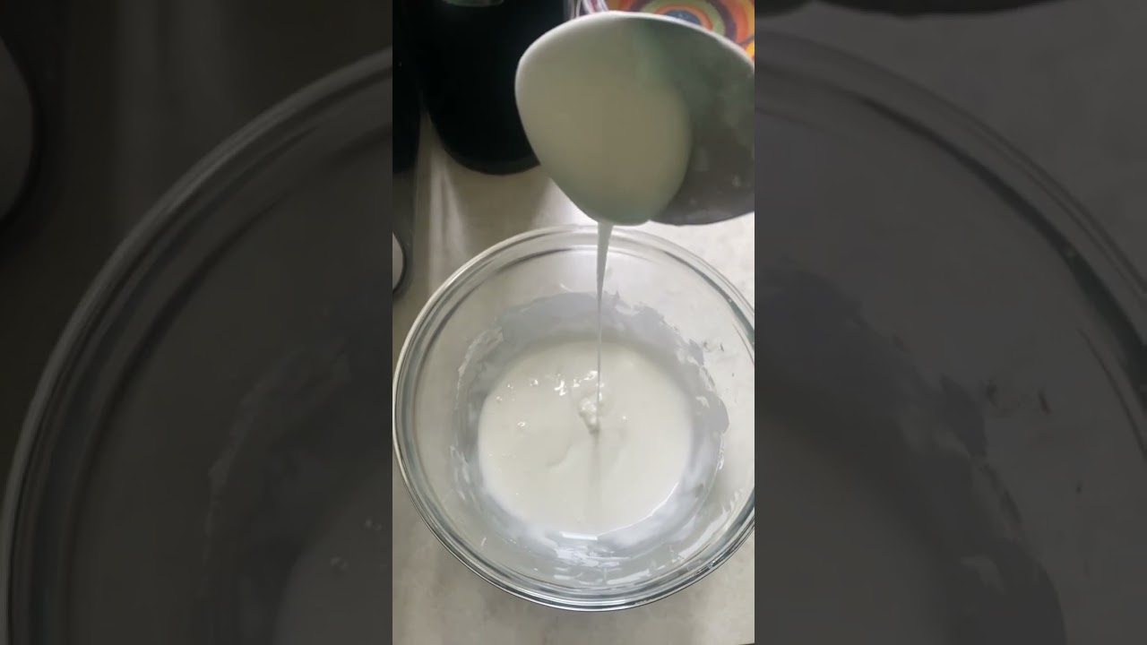 Lemon icing - perfect for cakes, cookies and cupcakes😋🍋