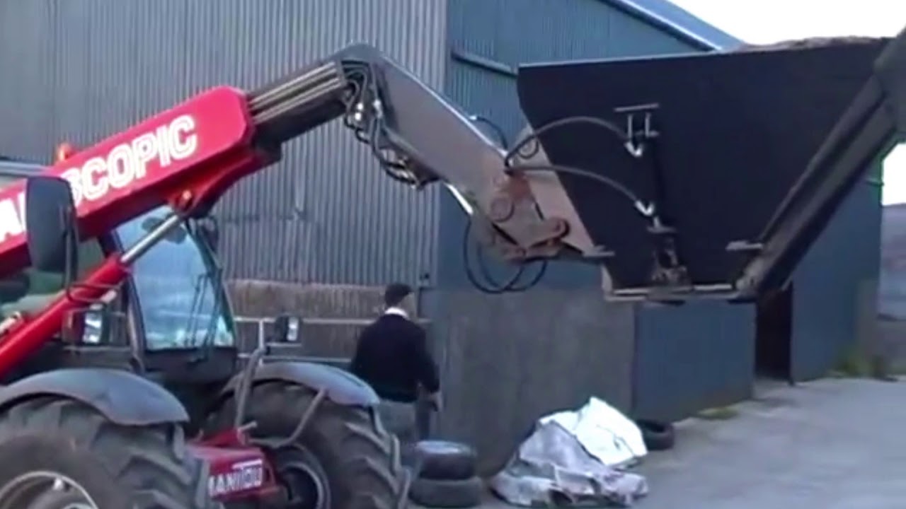 Bagging bucket