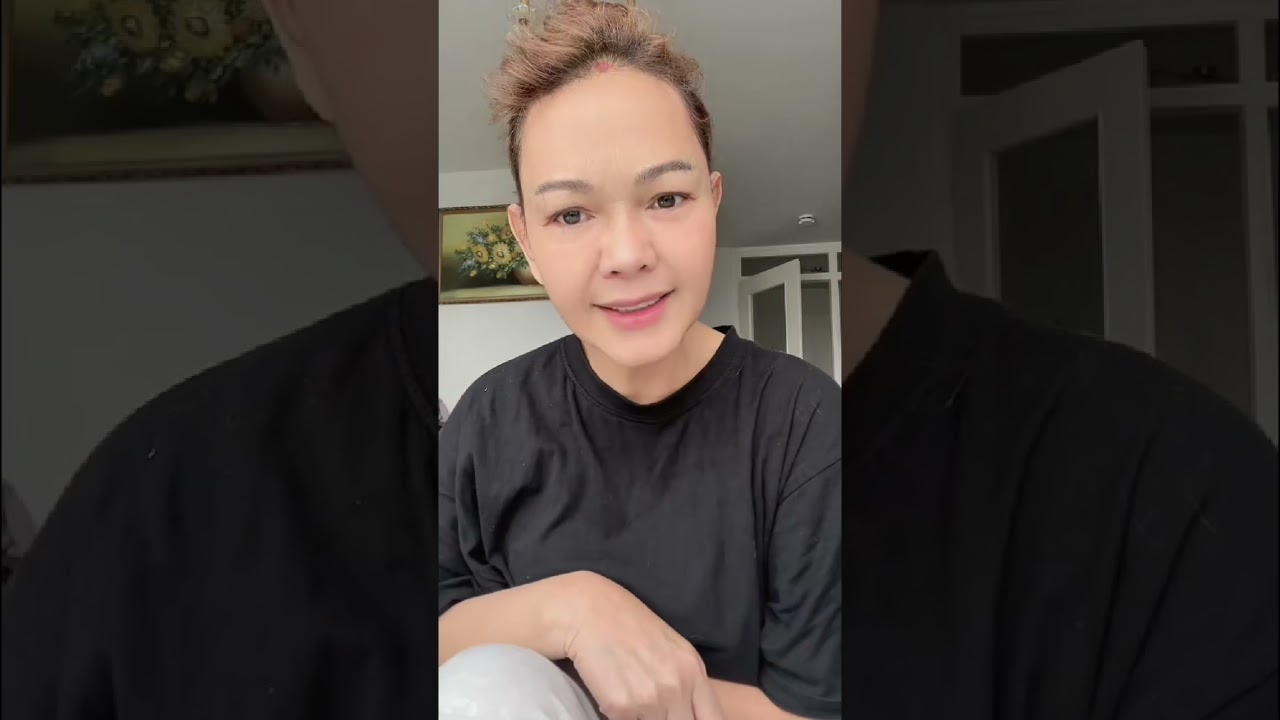 Ada aja tingkah la kau bunda Corla ini bikin kita ketawa