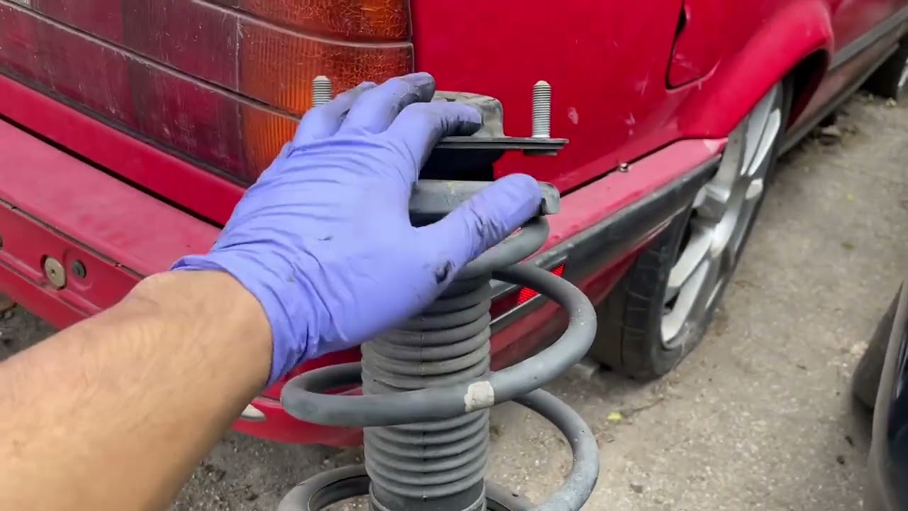 2005 Lexus RX330 Front Strut Replacement