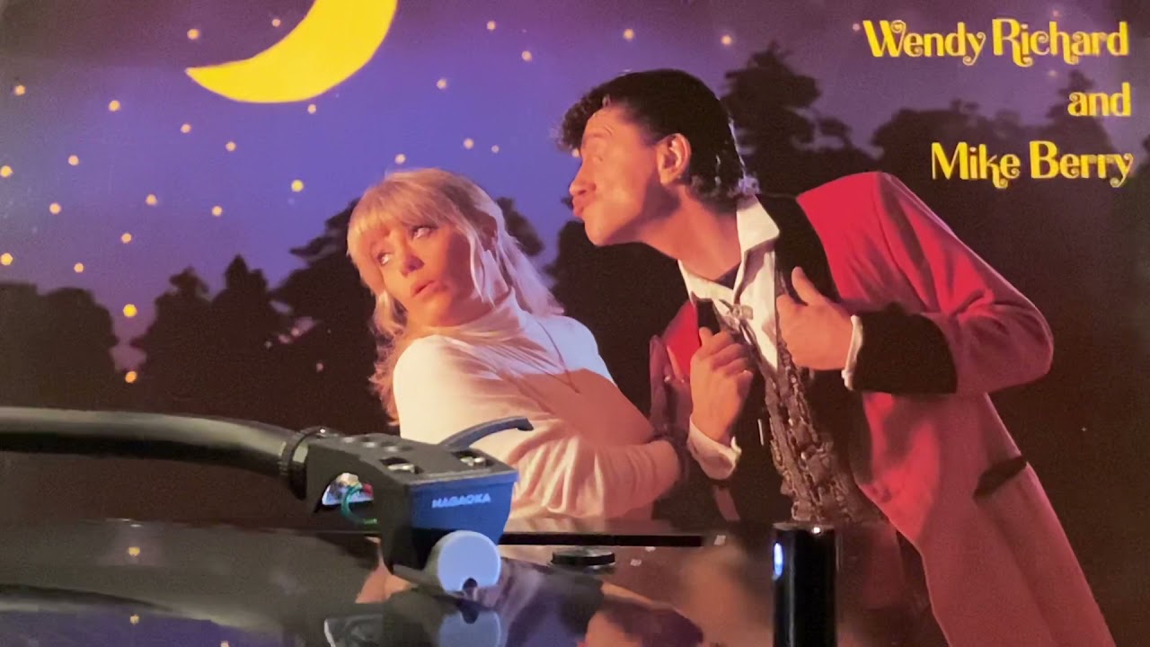 Wendy Richard & Mike Berry - Come Outside (Extended Version) (1986) Vinyl 12” Single 45RPM Rip