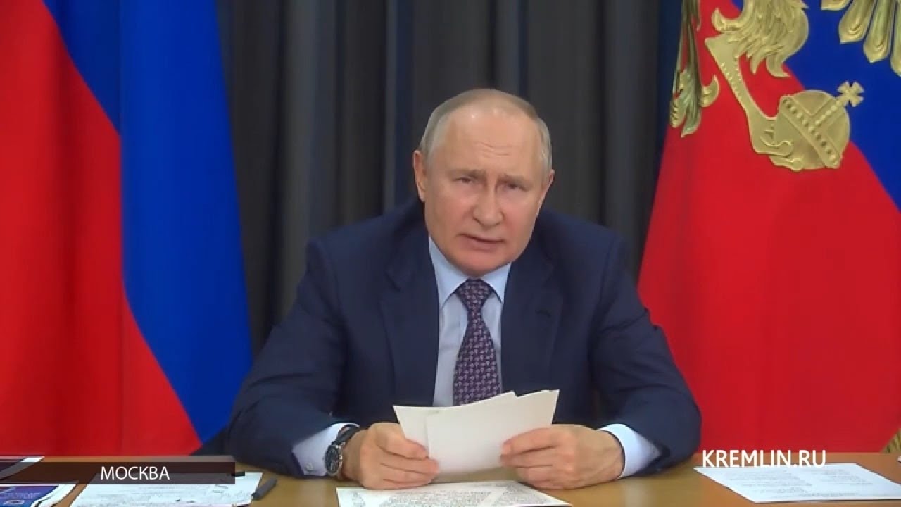 Губернатор Сергей Носов представил мастер-план Магадана Президенту России Владимиру Путину