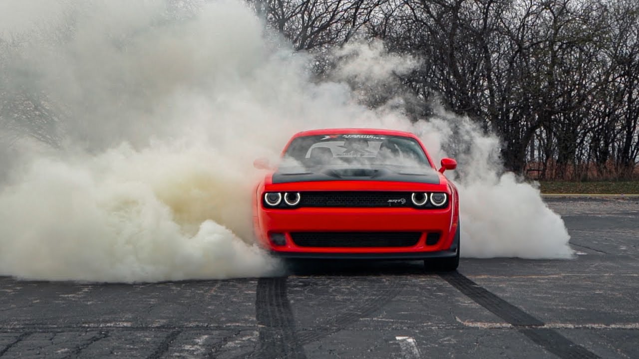 MASSIVE CHALLENGER HELLCAT WIDEBODY BURNOUT!!!