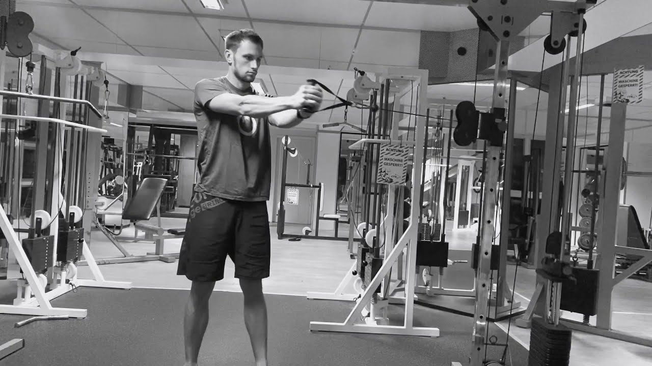 Kabelzug Rotation (Cable Rotation) - Coach Jannis
