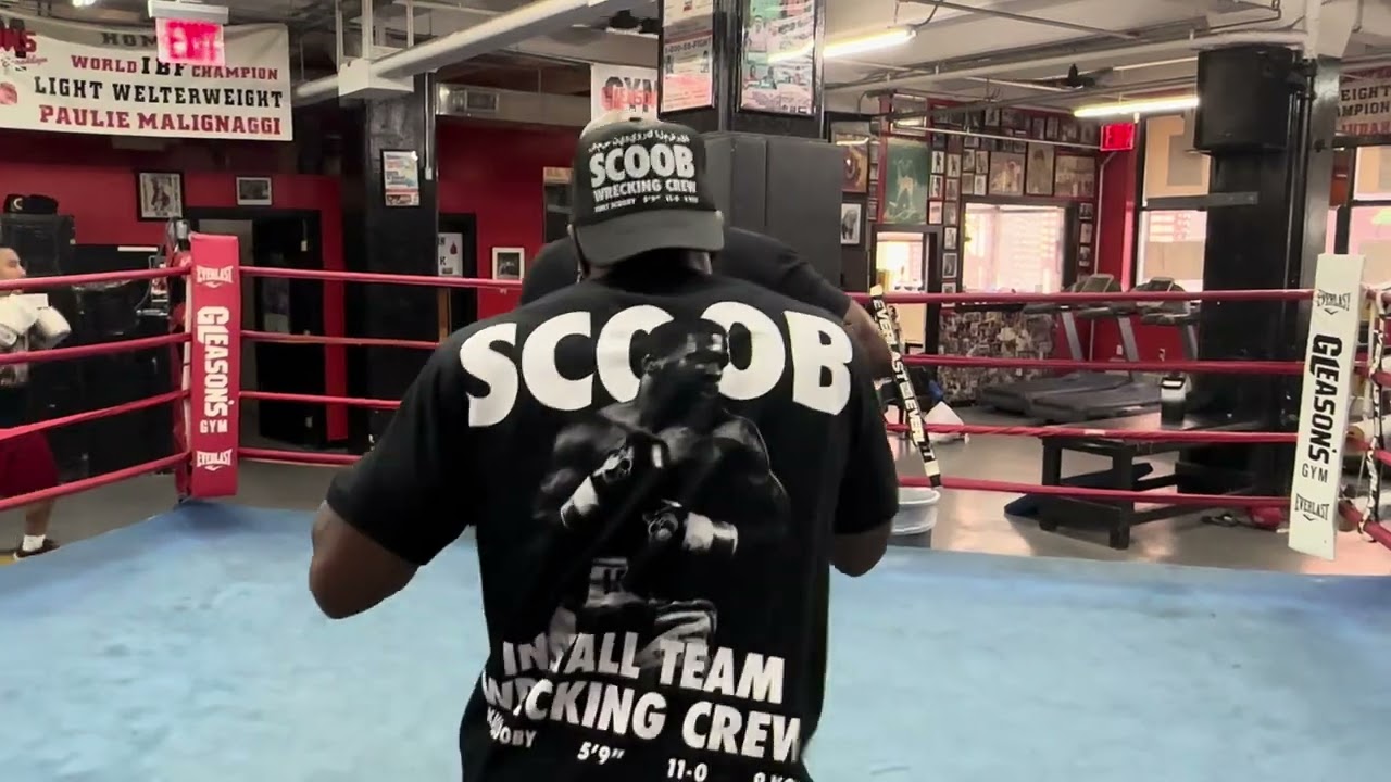 Kurt Scoby Training Footage at Gleason&rsquo;s Gym