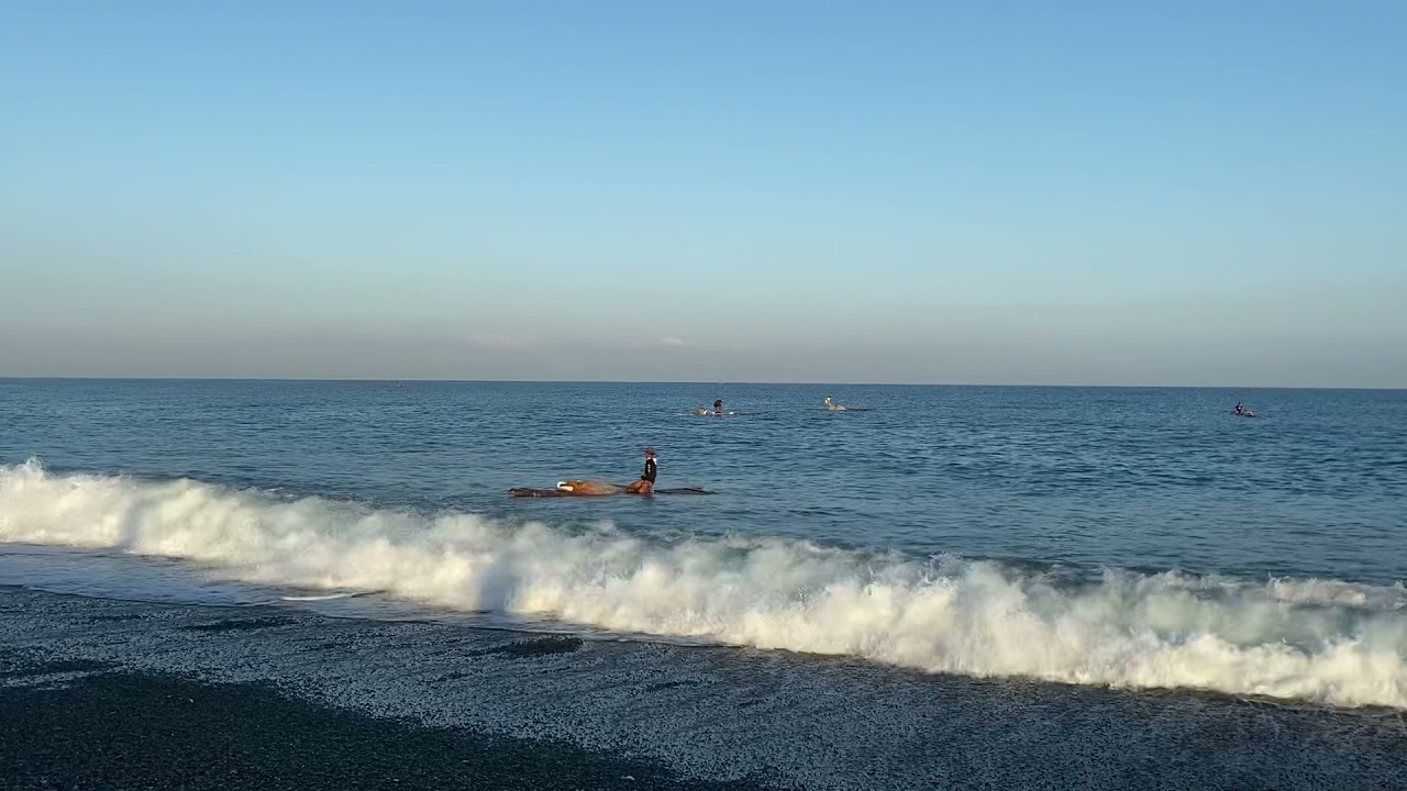 LA UNION TRAVEL 2021. PEBBLE BEACH WAVES ASMR.
