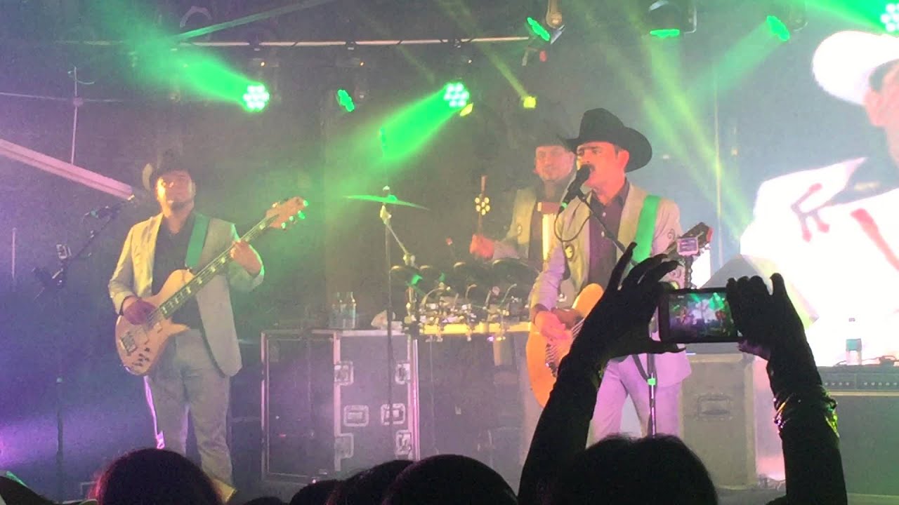 Los Tucanes De Tijuana - Fiesta En La Sierra ( En Vivo Club Fantasy Detroit Mi)