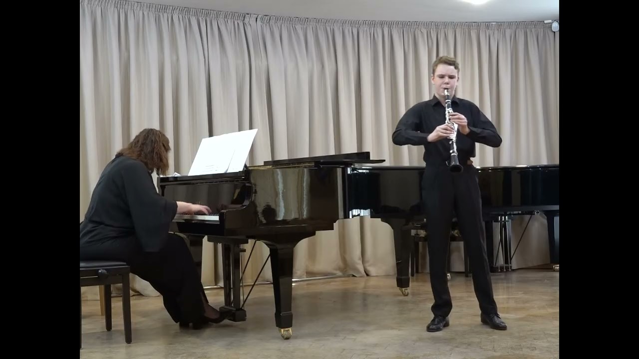 Э. Бозза, Итальянская фантазия. Б. Ковач, Ich begrüsse Sie, Herr Johann Strauss!