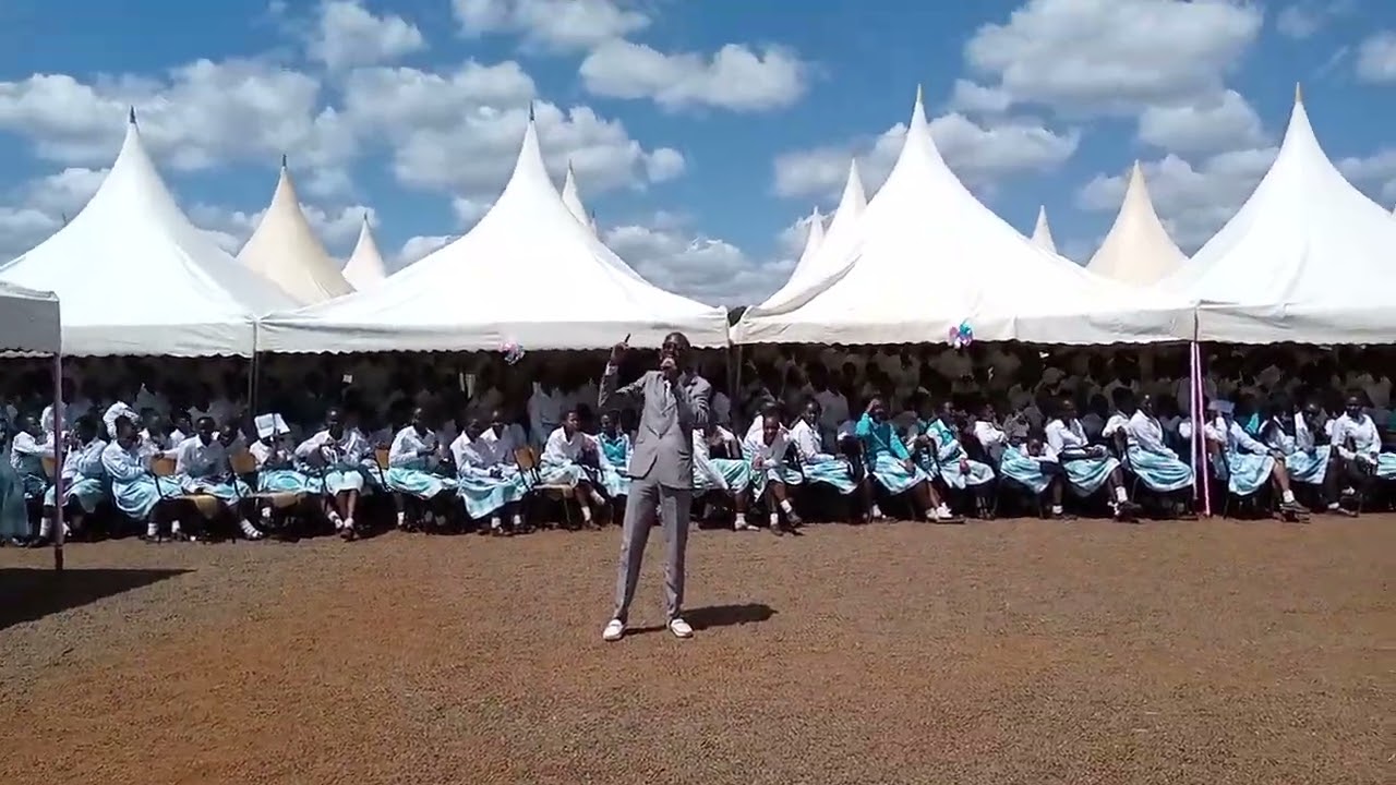 NARA NARA NAREKELEMO(WHAT SHALL I RENDER TO JEHOVAH) BY TR.KELVIN WANYAMBURA AT THIKA GIRLS.