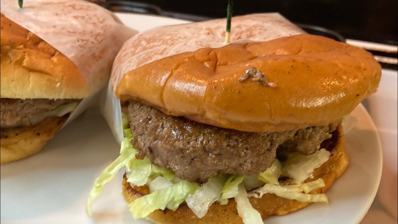 OLD SCHOOL SKILLET HAMBURGER 🍔 /NICE FLAVORFUL AND JUICY