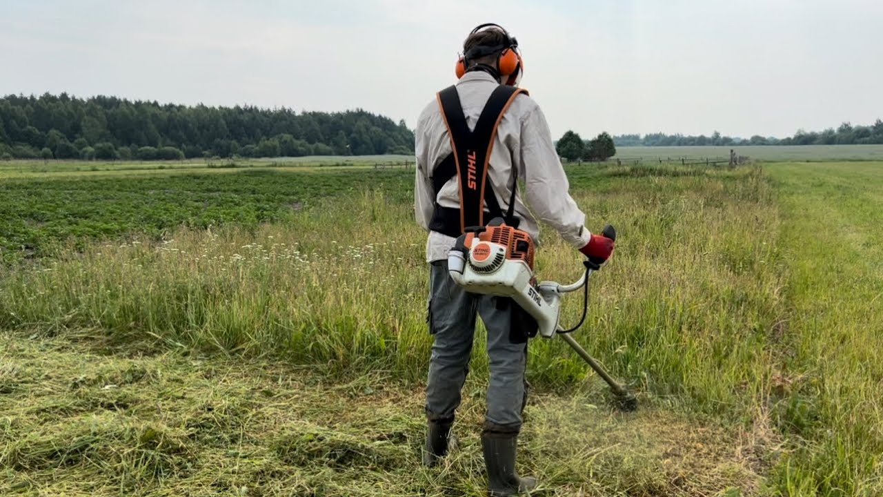 Штиль ФС 460 С-ЕМ на покосе густой травы без щитка | Stihl FS 460 C-EM cutting down thick grass