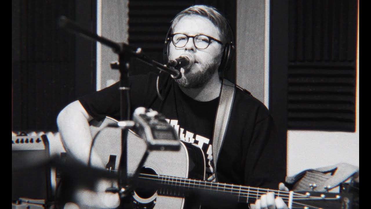 The Dog Song - The Bare Minimum (studio video) - Guernsey Gigs