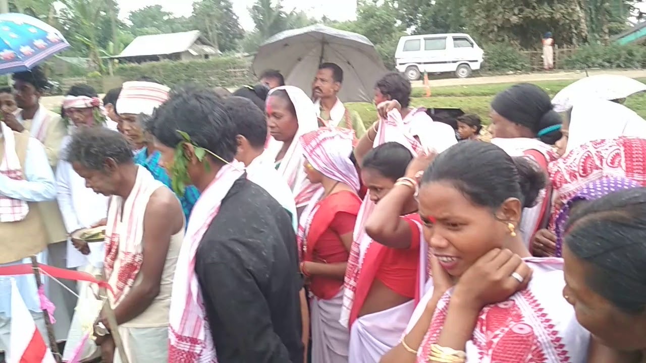 Sarhul porob celebration with sanjay kissan at Bazaloni T.E.