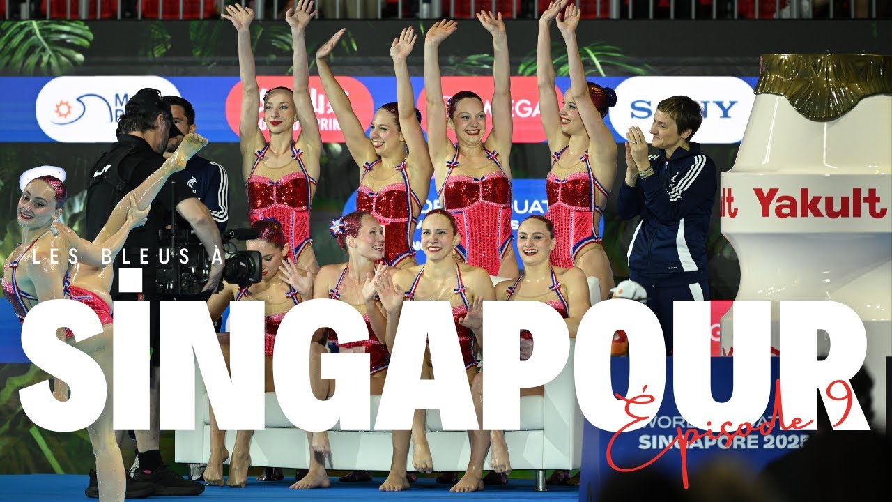 🥰 LE FRENCH CANCAN DE L'ÉQUIPE DE FRANCE CONQUIT LE PUBLIC - INSTANT BLEU À SINGAPOUR #9