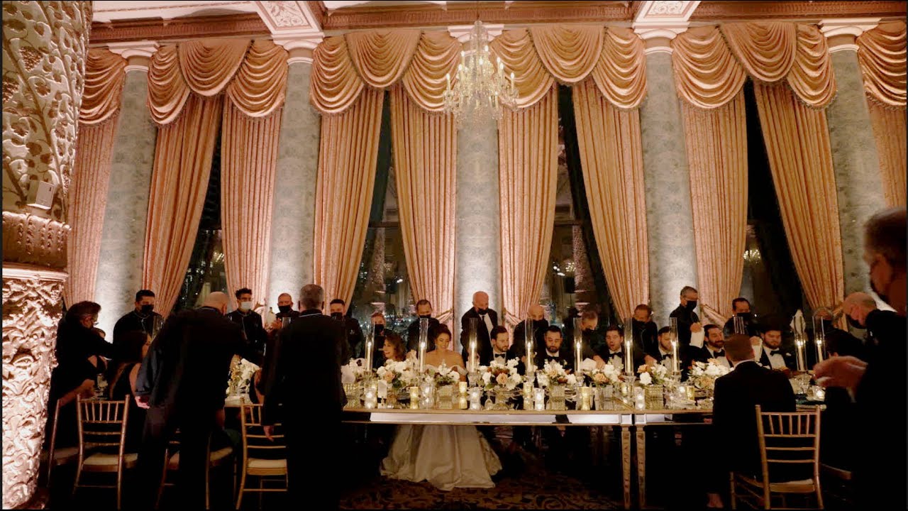 Champagne Parade at The Drake Hotel Chicago / Wedding Venue