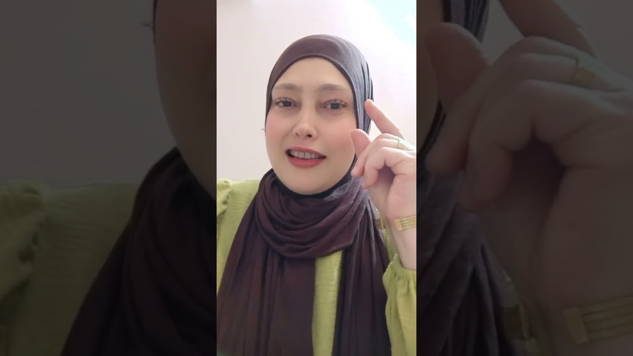ام جنى مقمله فى شعرها قمل اه والله.مشتريات العيد بالالوفات .من اين لكى هذا مازن مرمطون كبير ايون ...