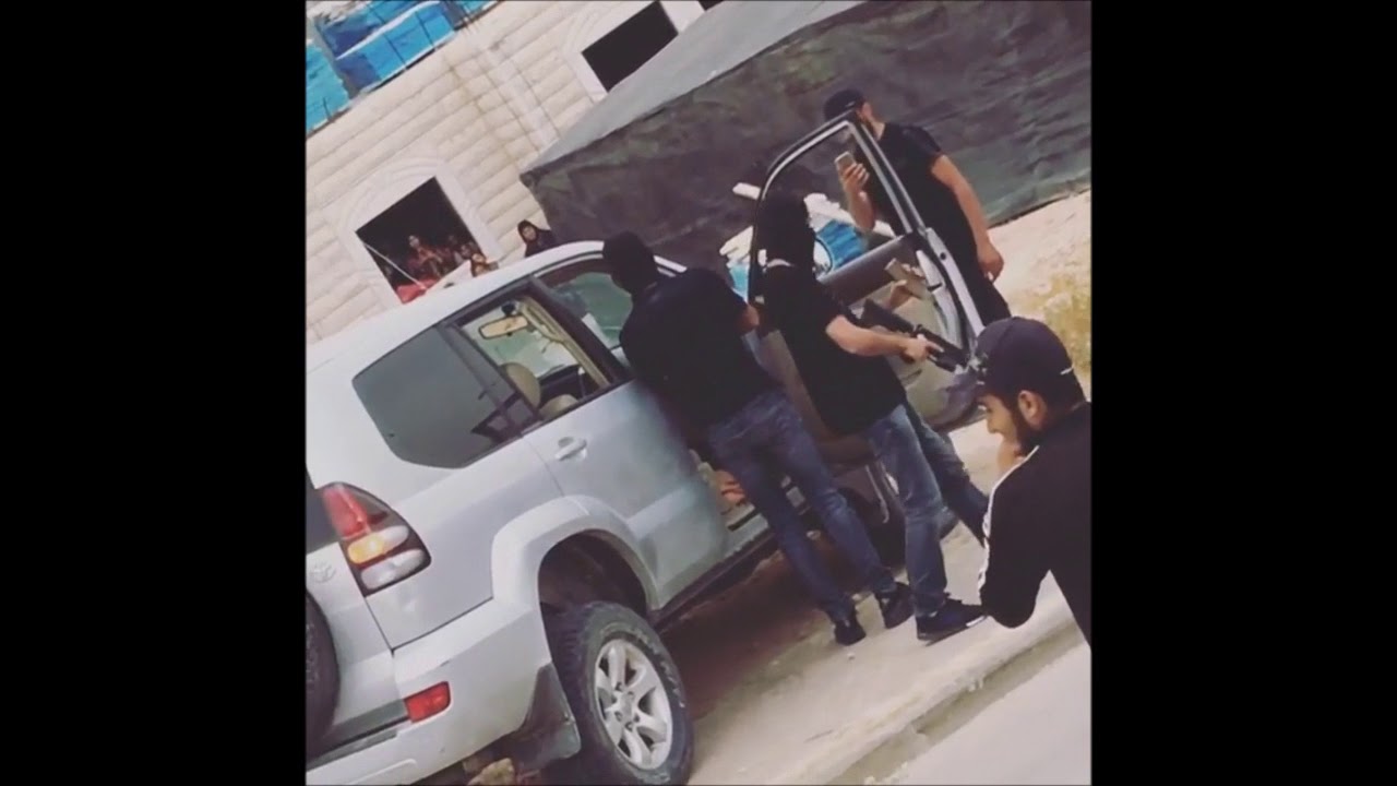 اطلاق نار في الهواء أثناء احتفاء بالعرس في النقب