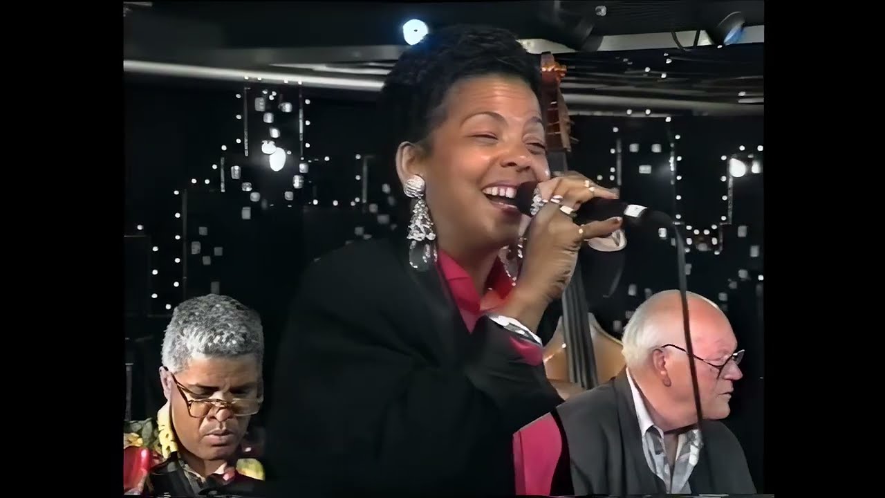 Festival Big Band - Shiny Stockings (remastered)
