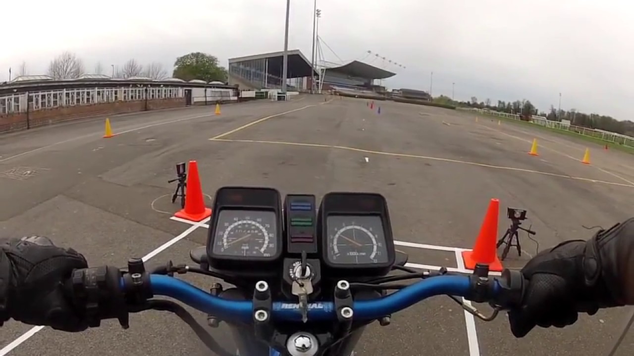 Motogymkhana - Yamaha RXS 100 (modified and tuned)