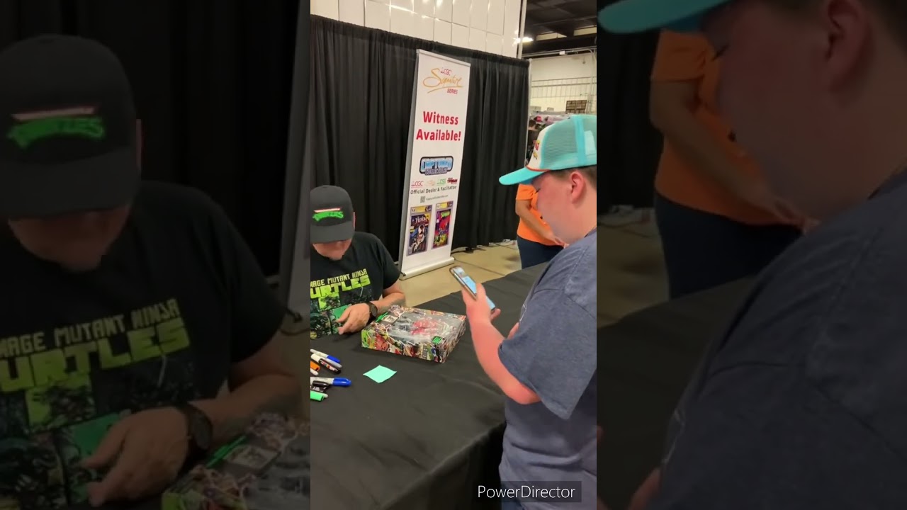 I MET KEVIN EASTMAN AT GREENVILLE COMIC CON!