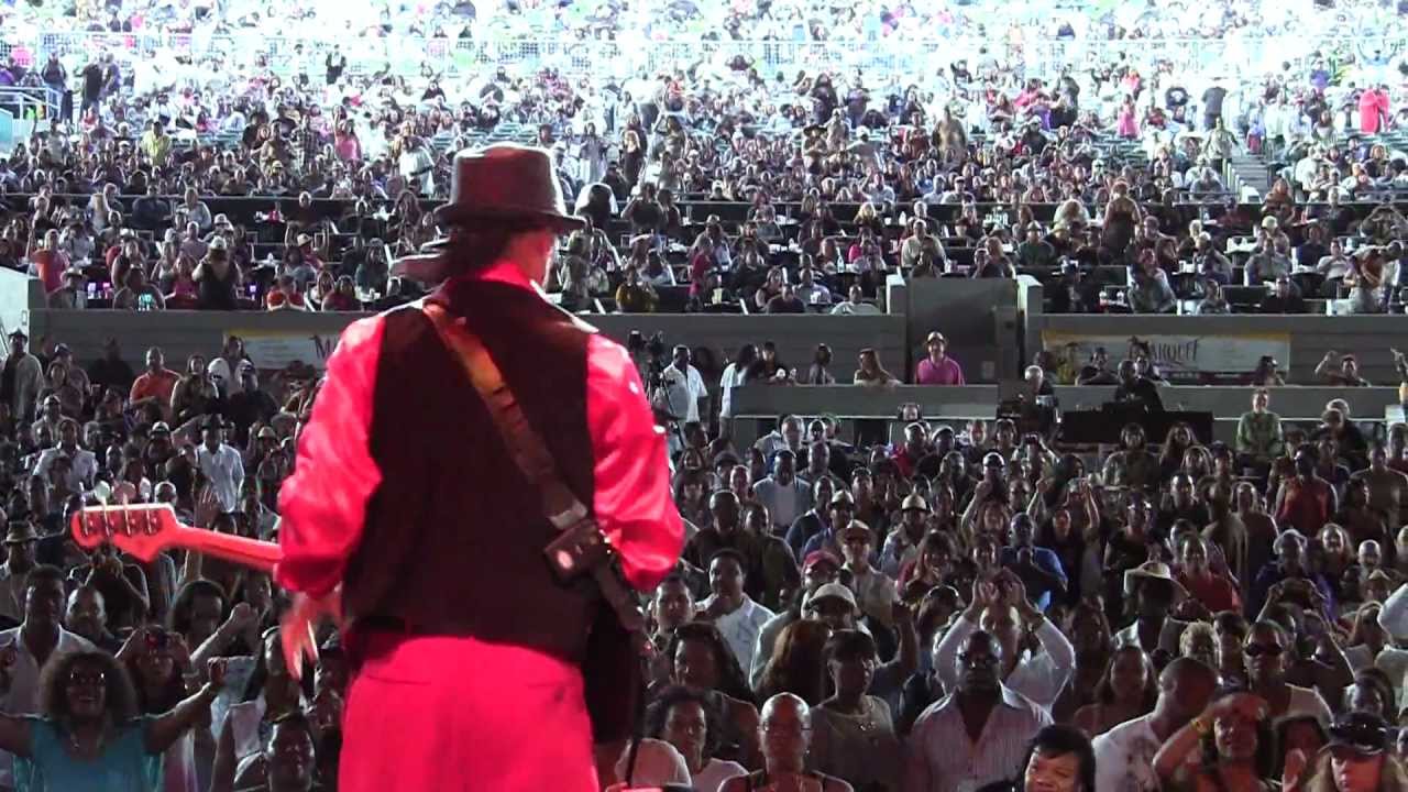 ConFunkShun LIVE at Stone Soul 2 Concert w/ Brian Collier on Drums, Eric EQ Young On Bass