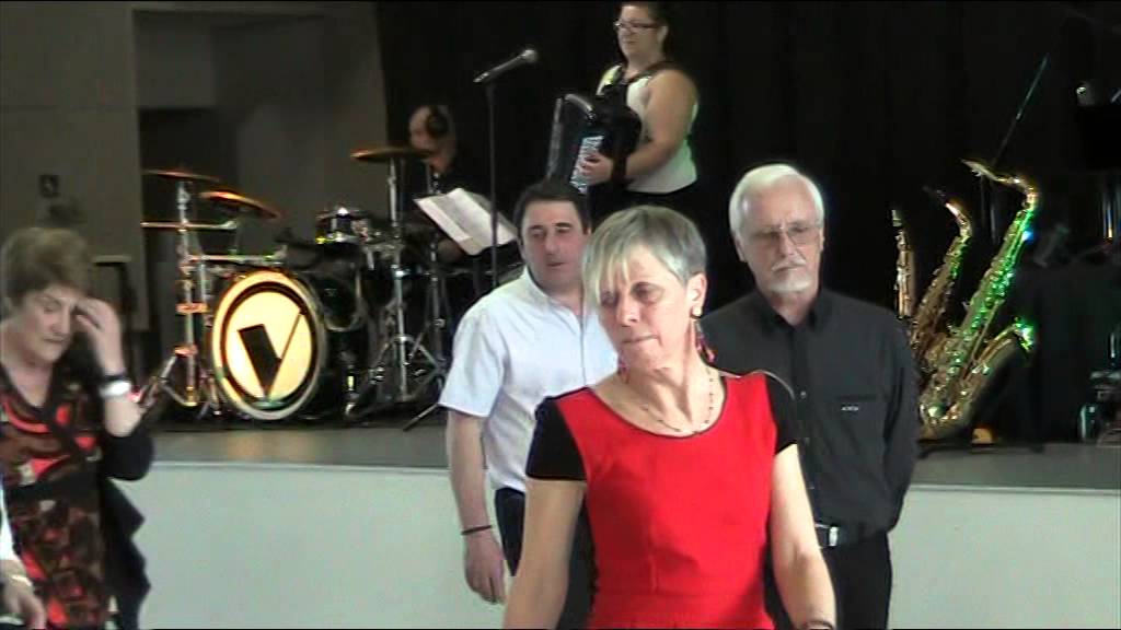 Vitaline et son Orchestre à Vivier au court