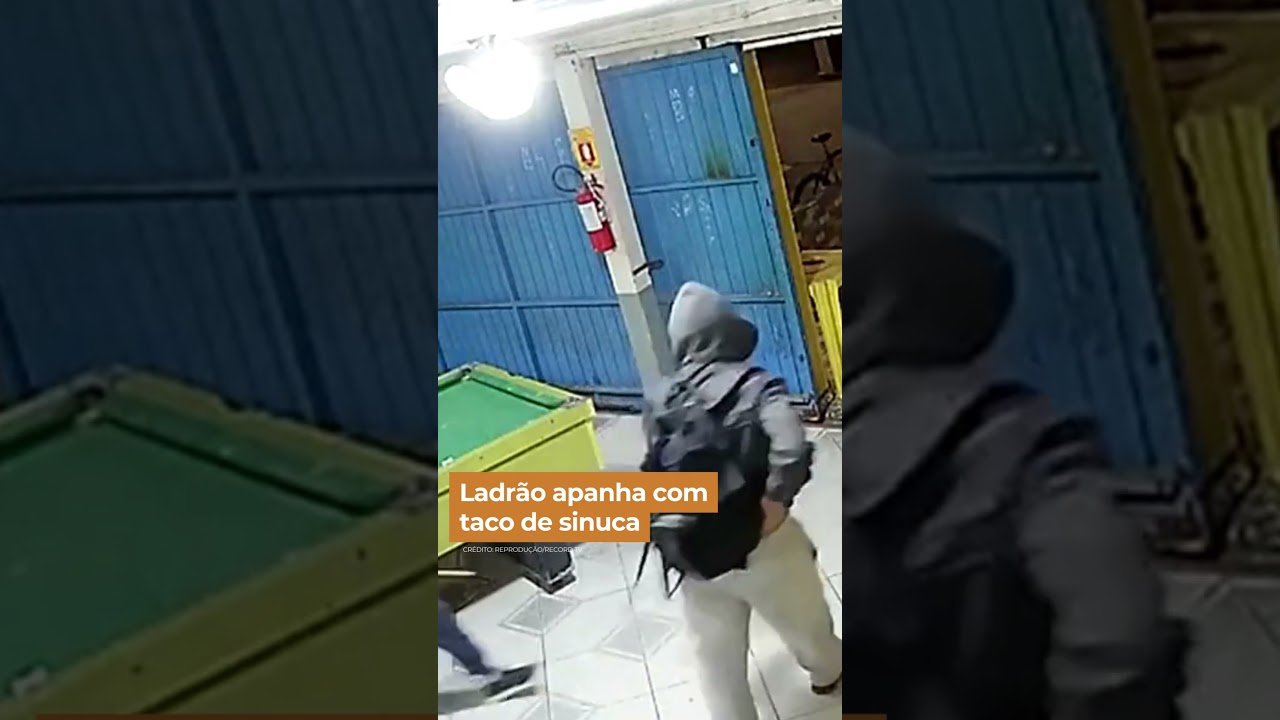 Ladr&atilde;o apanha com taco de sinuca #shorts