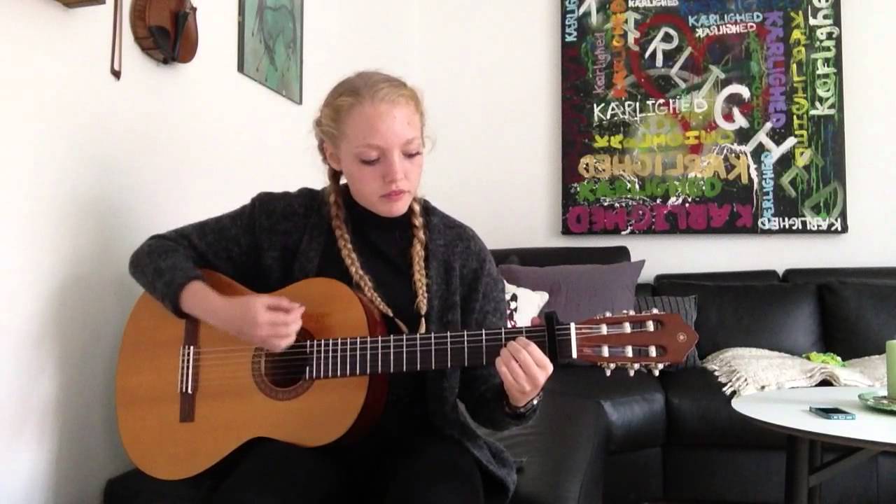 Never Let You Go - Justin Bieber cover - Fie singing