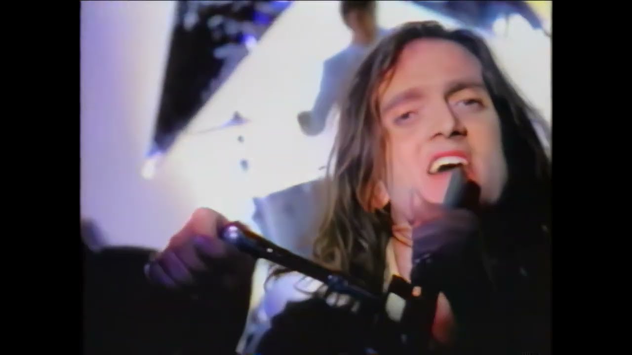 Chainsaw Kittens - Pop Heiress Dies