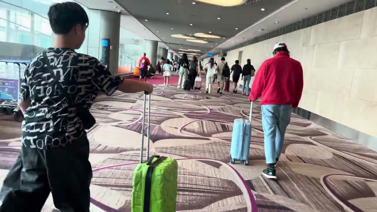 SINGAPORE AIRPORT