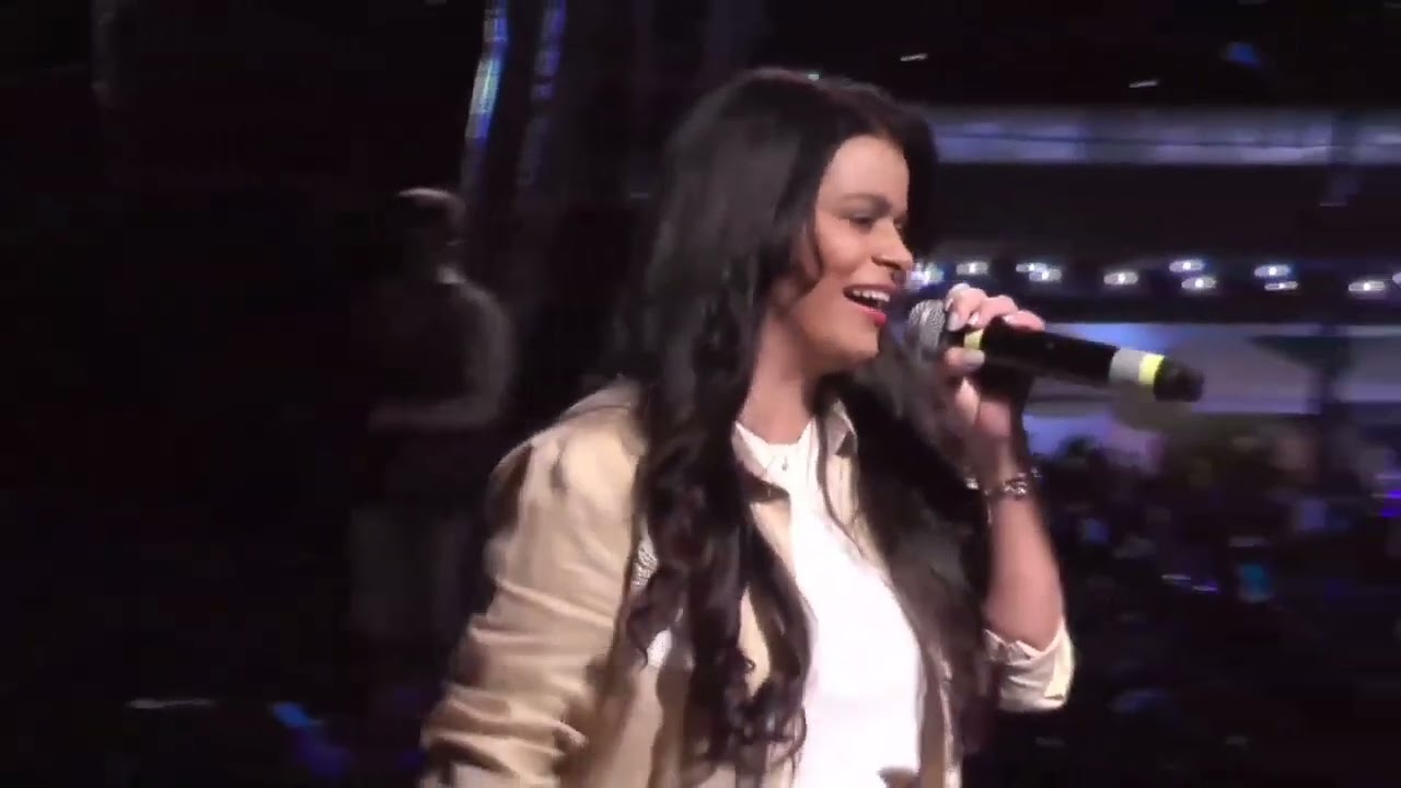CANTORA DAMARES EM CANDEIAS
