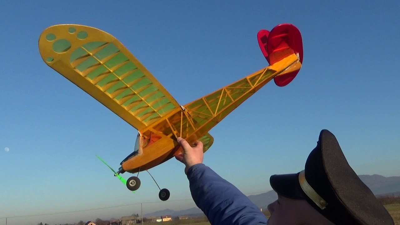 Scorpio Miss 2 our first 1.4m RC plane Tribute flight and OrangeRx Tx6i field test