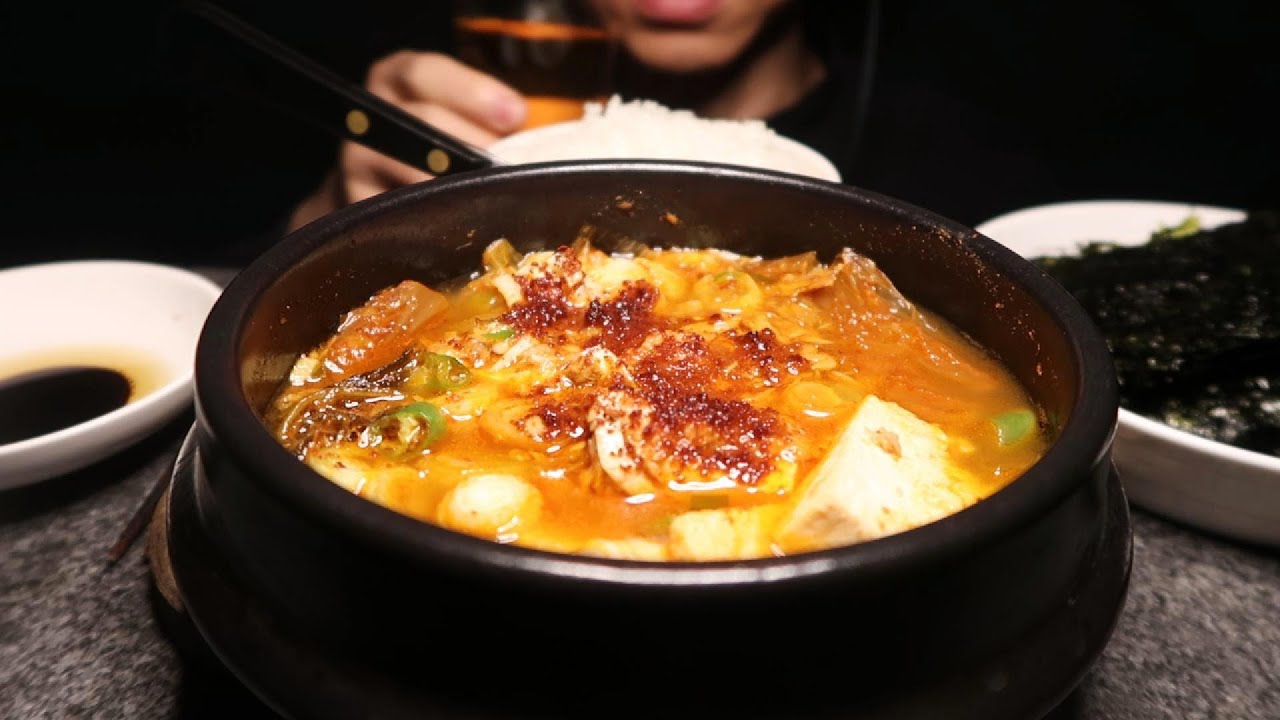 🔥ASMR Tuna Tofu Kimchi Stew 참치두부김치찌개 Spicy Korean Comfort Food Mukbang