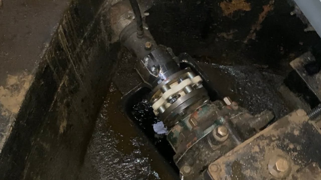 318. My Narrowboat drive shaft is now fixed