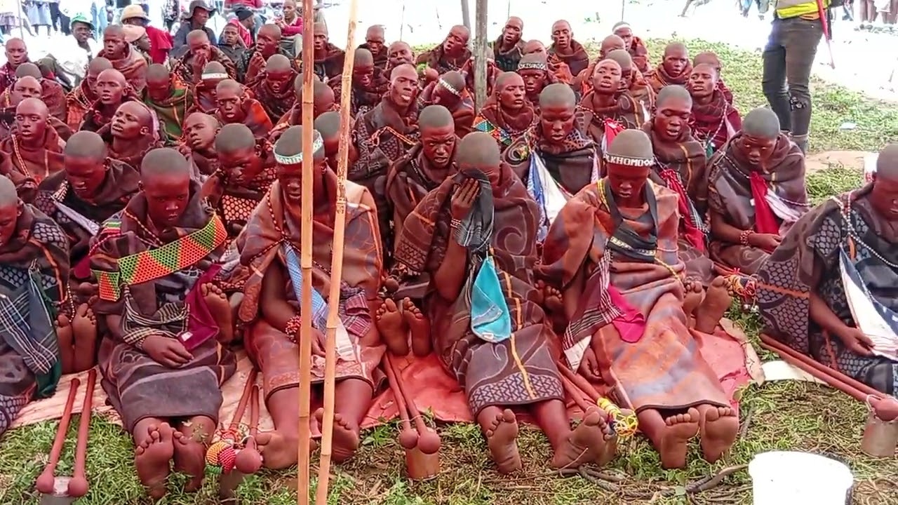 Amakrwala wamahlubi kwaLunda kwatatu Nkomo