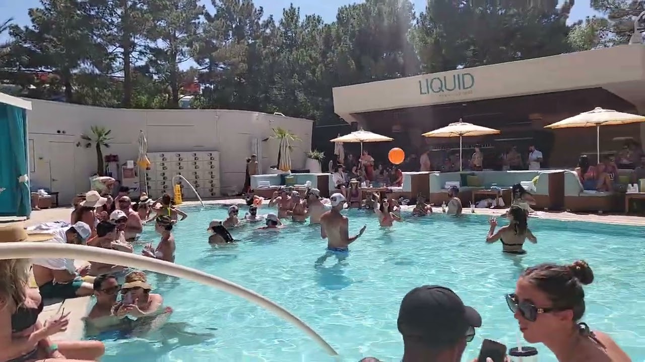 Vegas Pool Party -Liquid