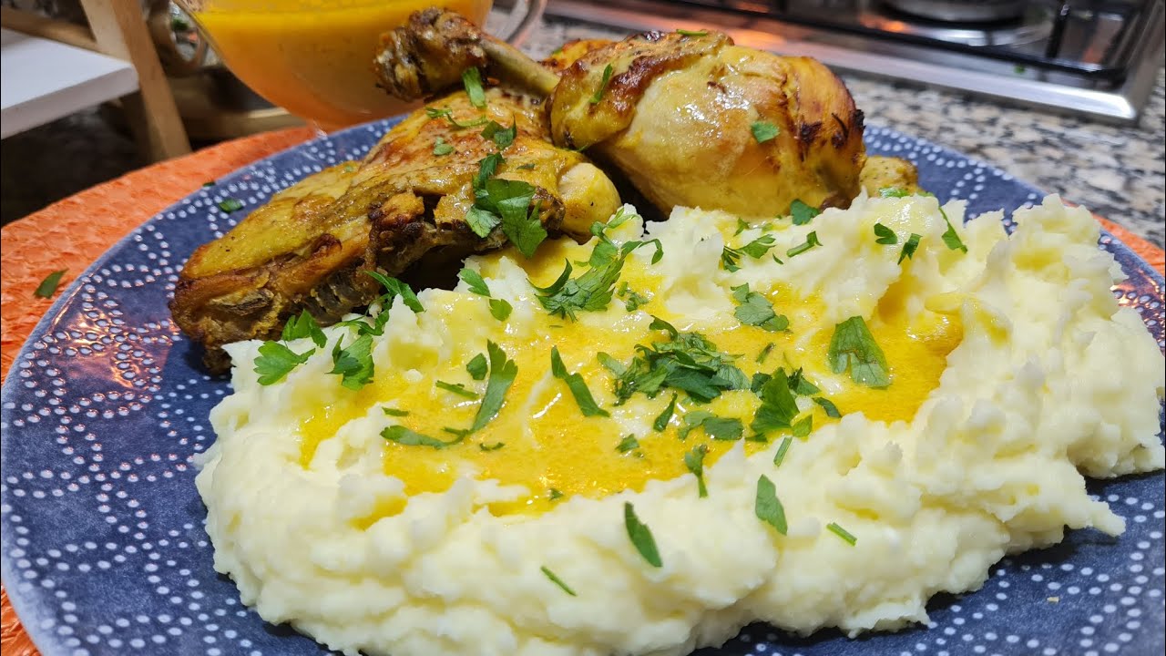 بطاطا بيري موس بالدجاج......محمر و صوص بطريقة إحترافية سهلة ..البنة و الخفة ... بصحتكم 