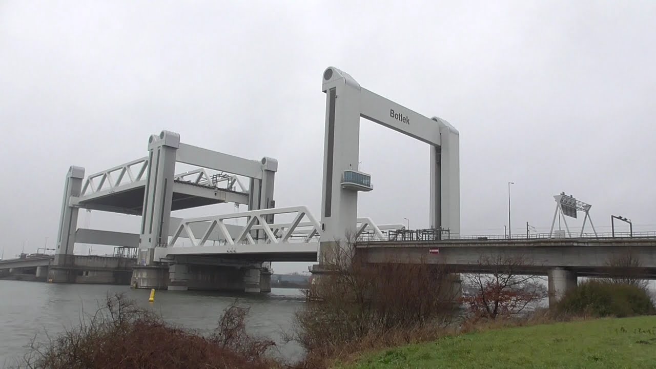 Brugopening Botlekbrug Botlek (Rotterdam)/ Hefbrug/ Liftbridge/ Pont Levant/ Hubbrücke