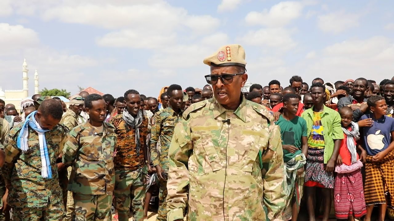 Jeneraal Biixi ayaa boqolaal ka mid ah dadka is abaabulay kula hadlay degaanka Al-kowthar