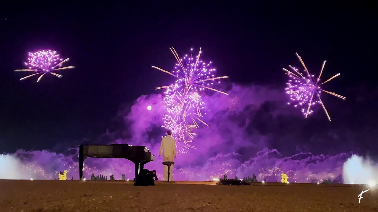 NYE Fireworks 2021 at Château de Versailles (Groupe F, Drotek & Mika)